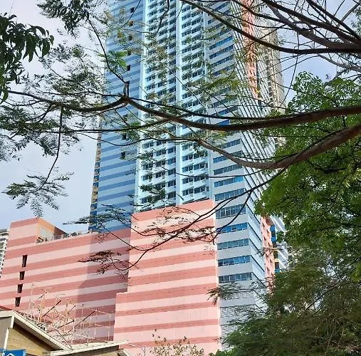 Embassy Front Pearl Of The Orient *